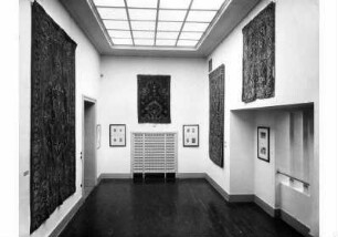 Aufstellung des Museums für Islamische Kunst im Pergamonmuseum, Uschak-Saal, Raum 8