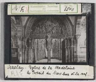 Vézelay, Basilika Sainte Madeleine: Vorhallenportal mit Blick ins Langhaus