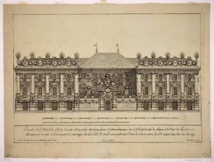 Die Fassade des Palais Marcolini mit Schmuck und Illumination