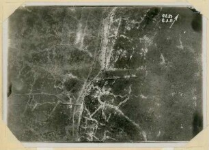 Foto der Stellungen südwestlich von Lens (Luftbild)