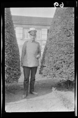 In Gravelotte (Dep. Moselle, Frankreich) in einem Ziergarten: Major Hanemann