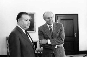 Freiburg: Französischer Konsul in Freiburg; Raymond Antonin Huleu Vorstellung bei Regierungspräsident Nothhelfer