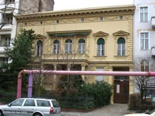 Mietshaus & Vorgarten; Berlin, Charlottenburg-Wilmersdorf