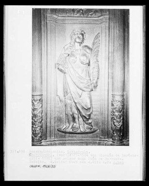 Chorgestühl, Detail, Nordseite, 4. Sitz von Osten: Heilige Agnes