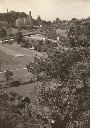 Sachsen. Wolkenburg. Schloss, Schlossgut und Kirche von Nordosten