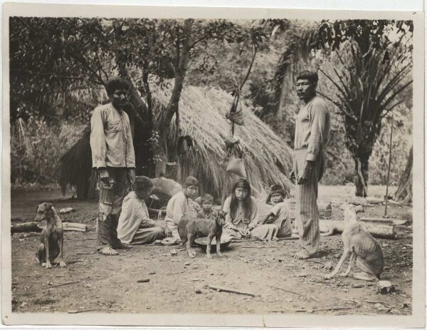 Guató enjoying a meal at Rio Pedro II