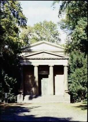 Berlin, Schlossgarten Charlottenburg, Mausoleum, Außenansicht.