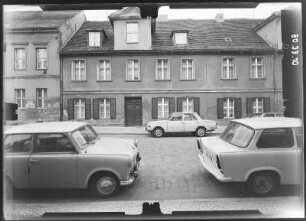 Potsdam, Hermann-Elflein-Straße 28. Wohnhaus (18. Jh.). Straßenfront