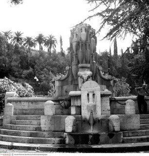 Fontana delle Anfore