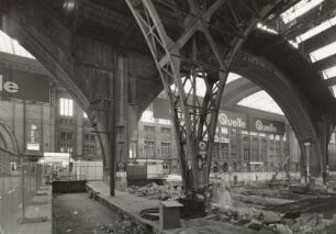 Leipzig Hauptbahnhof, Querbahnsteighalle