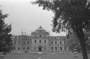 Wiederaufbau des Erbgroßherzoglichen Palais.