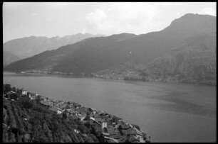 Morcote: Steilhang mit Ort, von oben, auf See