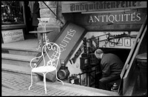 Bern: Antiquitätenkeller