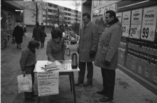 Informationskampagne "Oberreut - Schlafstätte oder lebendiger Stadtteil?" mit Unterschriftensammlung des Bürgervereins Oberreut