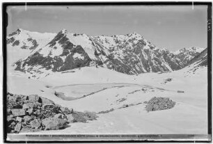 Ötztaler Alpen. Braunschweiger Hütte (2759 Meter) mit Brunnenkogel. Grabkogel und Mittagskogel