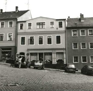Auerbach, Altmarkt 5. Wohnhaus mit Laden. Straßenfront