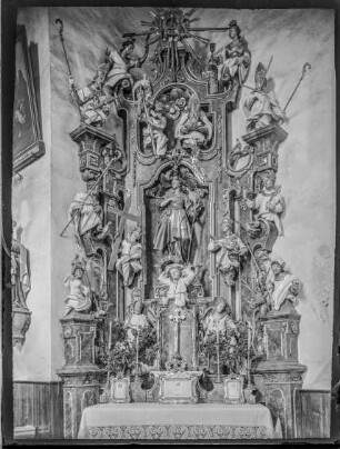 Pfarrkirche, Seitenaltar