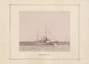 Kriegsschiff "Affondatore" im Hafen von Genua