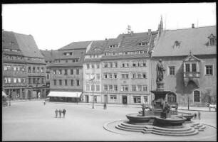Freiberg. Obermarkt und Denkmal Otto des Reichen