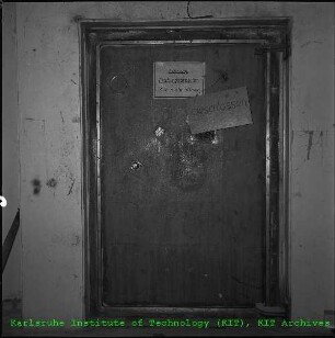 Schleuse zum Reaktorraum des Forschungsreaktors 2 (FR 2)