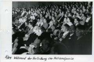 Publikum beim Festakt im Nationaltheater Weimar zur Verleihung der Nationalpreise