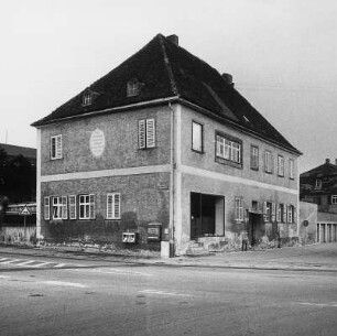 Ehem. Jagdschloss (Schlossanlage); Bickenbach, Darmstädter Straße 1, Darmstädter Straße 7