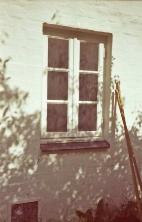 Nütschau: ehemaliges Gut [heute Kloster Nütschau]: Detailaufnahme: Fenster