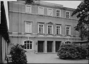 Dresden, Neustadt, Glacisstraße, Kleines Haus des Staatstheaters : Eingangsbereich mit Hof; Gebäude in der 2. Hälfte des 19. Jh. als Tonhalle erbaut, nach 1945 als Theater genutzt