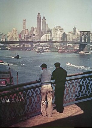 Blick von der Manhattan Bridge über den East River zur Brooklyn Bridge