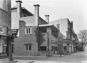 Hilversum. Wohnhaus mit Apotheke (um 1925)