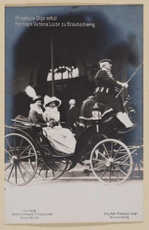 Prinzessin Olga nebst Herzogin Victoria Luise zu Braunschweig. Postkarte