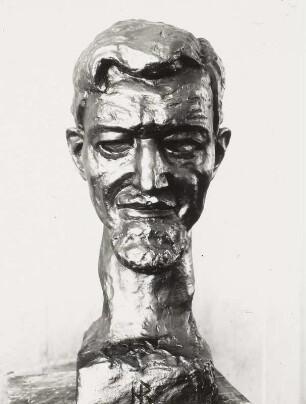 Porträtkopf Hans Richter : Porträtkopf Hans Richter. Zon (vor 1945; E. Richter). Dresden-Südvorstadt, Eisenstuckstraße, Atelier der Künstlerin