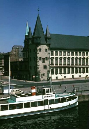 Saalhof / Historisches Museum — Rententurm