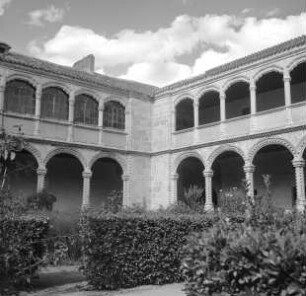Hof de los Reyes