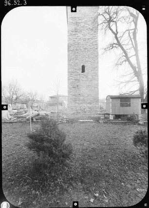 Wutha-Farnroda, Eichrodter Weg. Schloßpark. Schloßturm (12. Jh.)