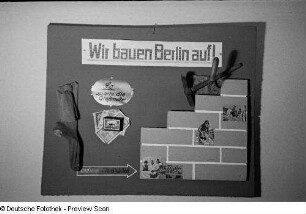 Wandzeitung zum Aufbau Berlins