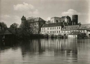 Jindřichův Hradec (Neuhaus). Schloss (vor 1259)