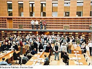 Besucher im Lesesaal