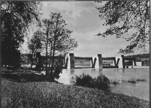 Stromstufe Lengfurt, Wehranlage
