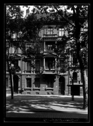 Köln, Neustadt-Süd, Beethovenstraße 17