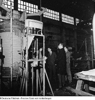 Transformatoren- und Röntgenwerk, Vakutronik (VEB Vakutronik Dresden?)