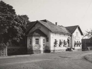 Seitendorf (Zatonie), Gasthaus zum Husaren, Straßenansicht