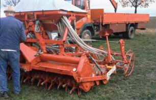Fotografie: Minimalbearbeitung, Mulchsaat, Drillkombination, Pneumatische Verteilung, Zinkenrotor, Zahnpackerwalze