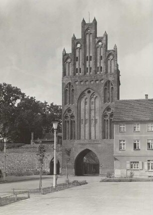 Treptower Tor
