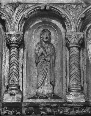 Chorschranke mit den Statuen der 12 Apostel — Apostel