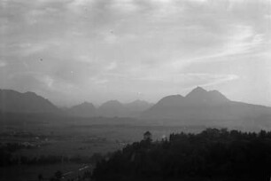 Landschaft : Landschaftsaufnahme einer Alpenregion.