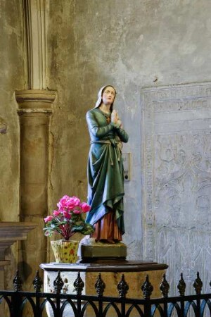 Frankreich. Lorraine. Vosges. Domremy la Pucelle. Geburtsort Jeanne d Arc. Eglide Saint Remy. 13 Jahrhundert. Innen