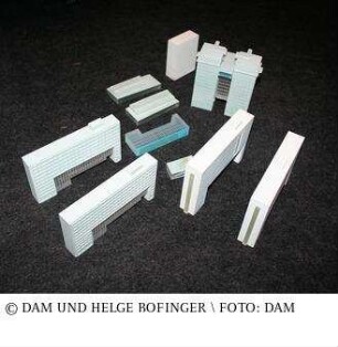 Bürohochhaus Goldsteinstrasse - Modell des Gesamtgebäudes in mehreren Varianten und Umgebung