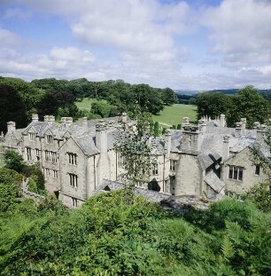 Cornwall. Lanhydrock House. Ansicht von Südwesten