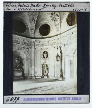 Wien, Palais Daun-Kinsky : Innenansicht, Vestibül